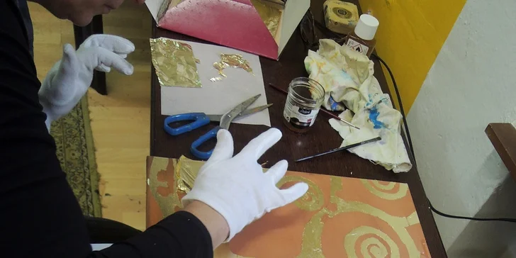 Výtvarné kurzy a workshopy s profesionálnymi výtvarníkmi v ateliéri
