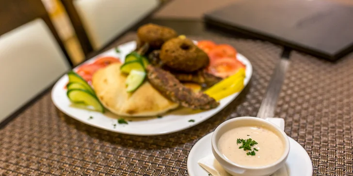 Príjemná orientálna večera v centre mesta: dajte si gyros či arabský tanier!