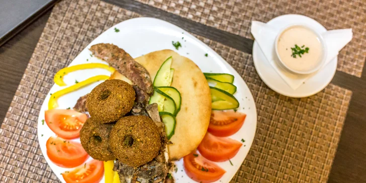 Príjemná orientálna večera v centre mesta: dajte si gyros či arabský tanier!