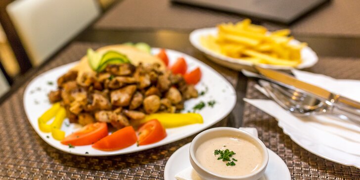 Príjemná orientálna večera v centre mesta: dajte si gyros či arabský tanier!
