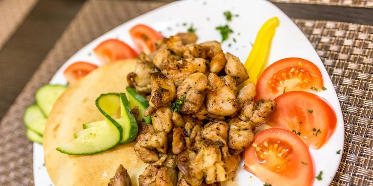 Príjemná orientálna večera v centre mesta: dajte si gyros či arabský tanier!