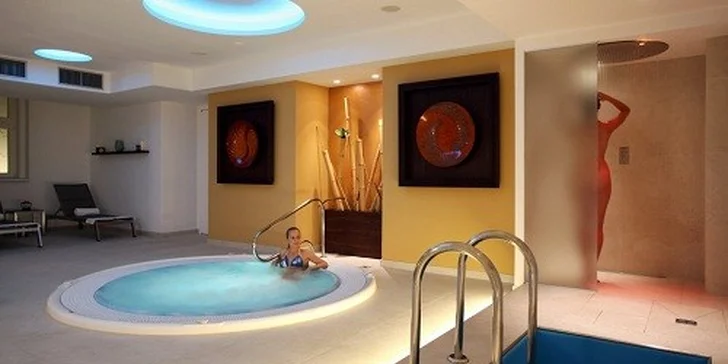 2-hodinový vstup do wellness a masáž v 7 SPA