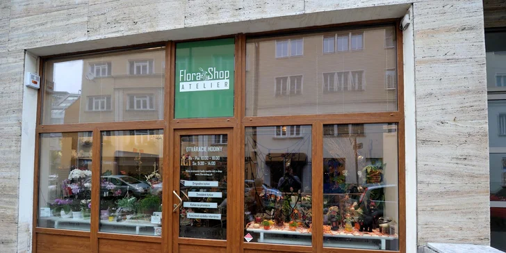 Donáška kvetov! Prekrásne viazané kytice aj s vlastným prianím