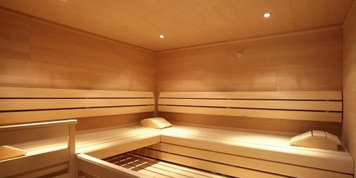 2-hodinový vstup do wellness a masáž v 7 SPA