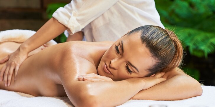 Aromaterapeutická masáž Raindrop luxusnými olejmi Young Living alebo masáž lávovými kameňmi aj s rašelinovým zábalom