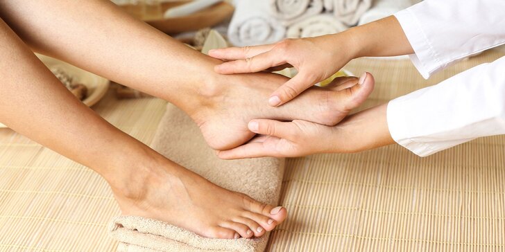 SPA ošetrenie nôh s masážou CND mliekom a možnosťou mokrej pedikúry