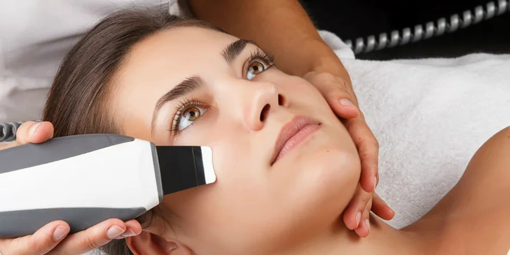Moderné prístrojové ošetrenie a kozmetické balíčky pre krásnu pleť v ALL IN ONE - Beauty salon