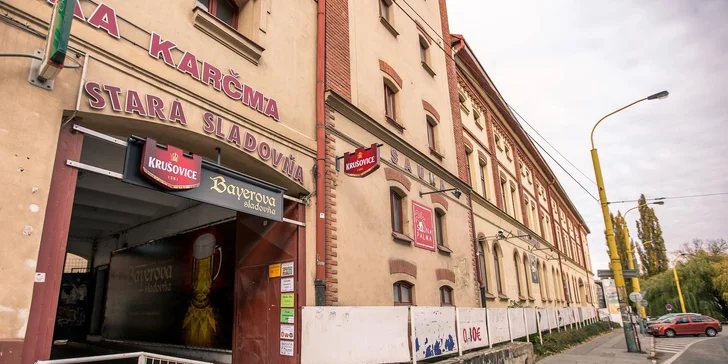 Jaternica na kyslej kapuste s červenou paprikou a prílohou podľa výberu