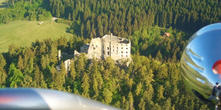 Motorový paragliding – tandemový let ponad Trenčiansky hrad