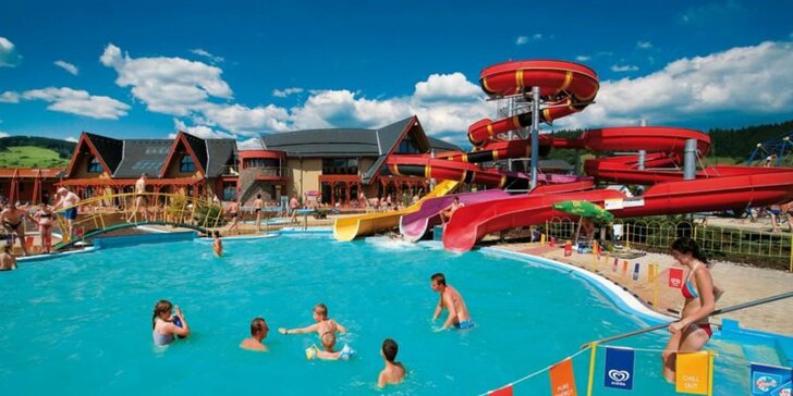 Wellness pobyt neďaleko Bešeňovej so saunami, jacuzzi a vyhrievaným bazénom a aktivitami pre deti