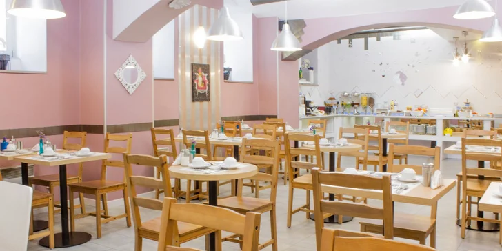 Oddych v centre Prahy s raňajkami + fľaša sektu a za príplatok aj wellness