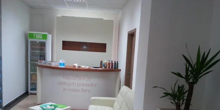Klasická masáž chrbta a krku alebo medová detoxikačná masáž