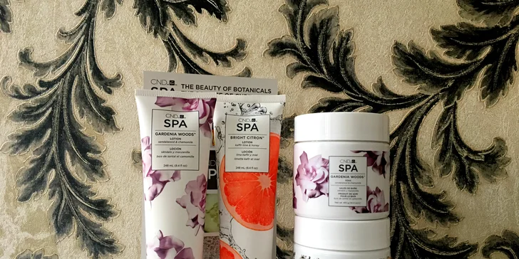 SPA ošetrenie nôh s masážou CND mliekom a možnosťou mokrej pedikúry