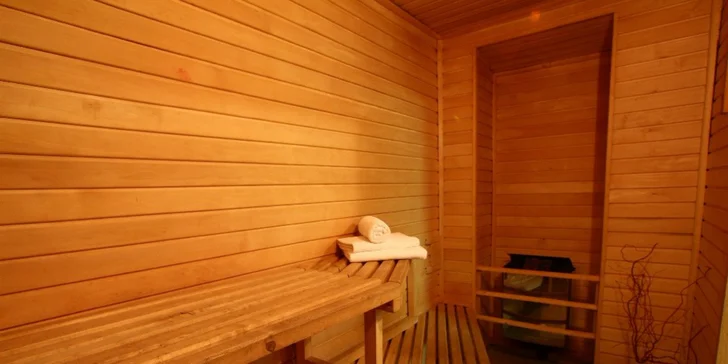 Relaxačný pobyt i lyžovanie v Beskydoch: Polpenzia, neobmedzené wellness i masáže