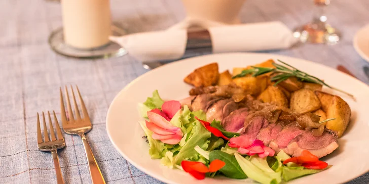Dvojchodové alebo štvorchodové talianske kačacie menu v reštaurácii Mediterran