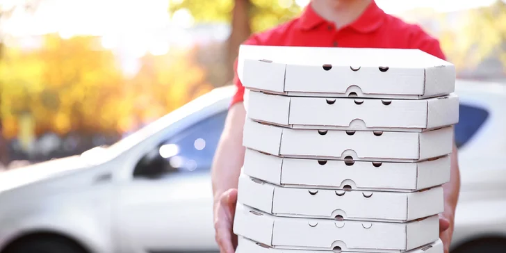 2x alebo 3x Pizza Euro podľa výberu aj s rozvozom. Objednajte si aj v noci!