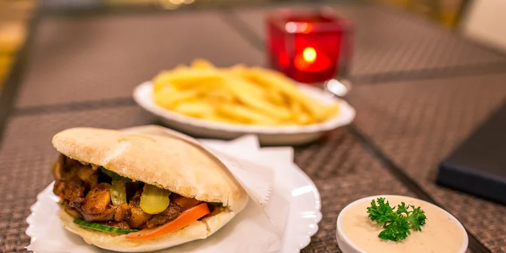 Netradičný jahňací alebo vegánsky burger