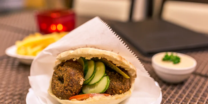 Netradičný jahňací alebo vegánsky burger