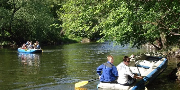 12 kilometrový splav Hrona pre 2, 4 alebo 7 ľudí na rafte alebo kanoe
