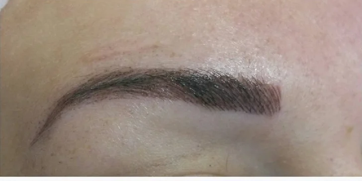 Permanentný make up obočia a pier v Salóne Wanda