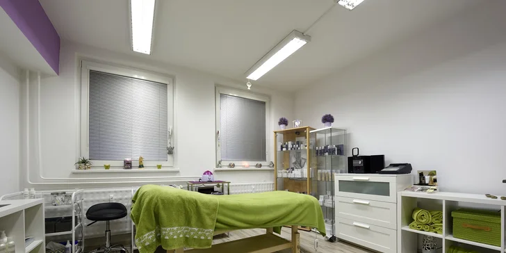 Chemický peeling tváre, krku a dekoltu