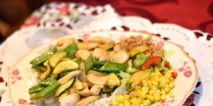 Netradičné lahodné ázijské menu s kokosovým mliekom podľa vášho výberu