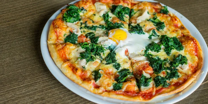 450 g Pizza s 5 surovinami podľa vášho výberu v EL BARRIO. Aj bezlepková!