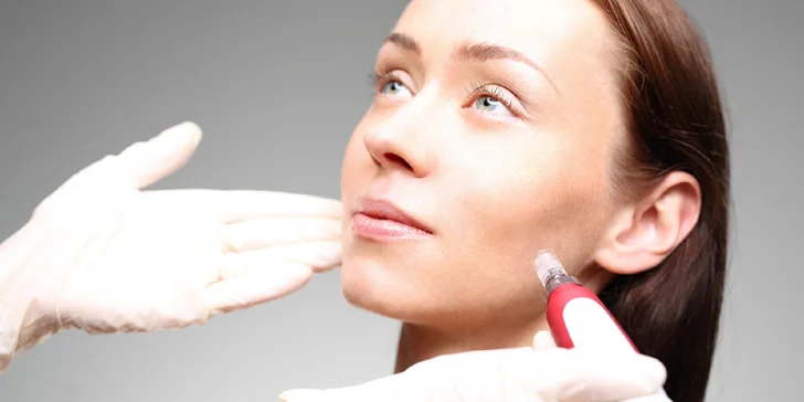 Dermabrázia a hĺbkové čistenie pleti alebo mezoterapia s kyselinou hyalurónovou