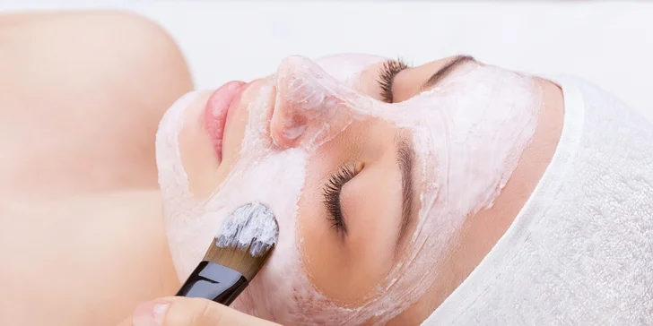 Kompletné hĺbkové ošetrenie pleti skin scrubberom