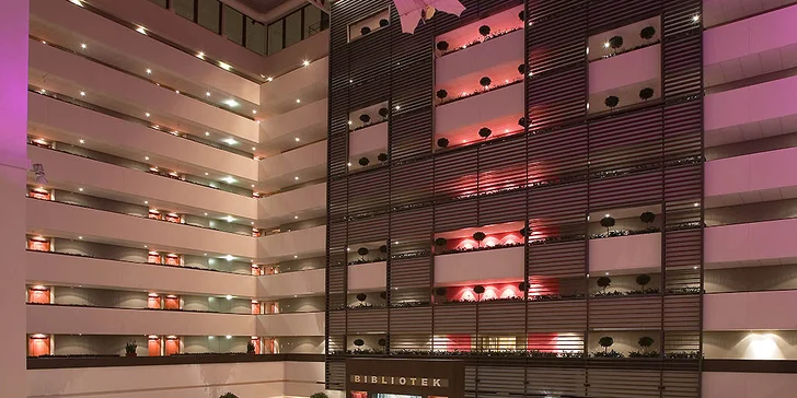 4 dni s raňajkami, wellness a plavbou po Dunaji v 5* hoteli v Budapešti