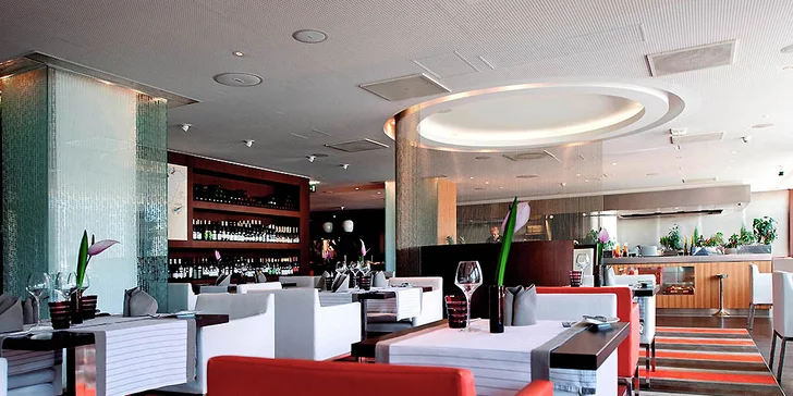 4 dni s raňajkami, wellness a plavbou po Dunaji v 5* hoteli v Budapešti