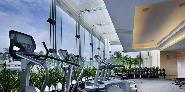 4 dni s raňajkami, wellness a plavbou po Dunaji v 5* hoteli v Budapešti