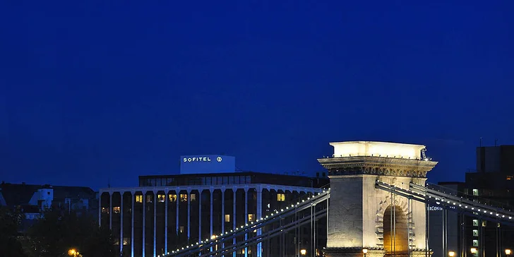 4 dni s raňajkami, wellness a plavbou po Dunaji v 5* hoteli v Budapešti