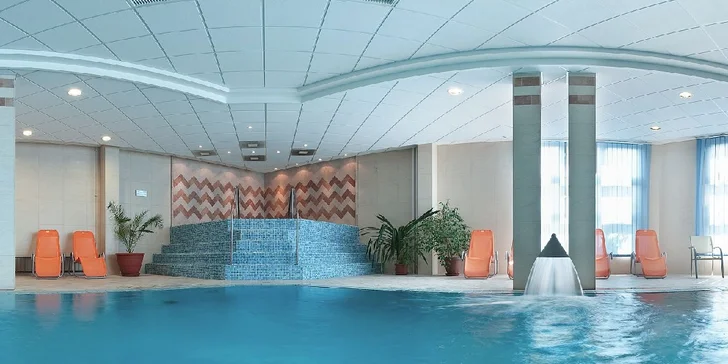 Wellness hotel v Budapešti: 3–4 dni s raňajkami a neobmedzenou relaxáciou pre 2