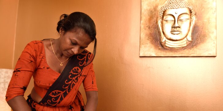 Celotelová ajurvédska masáž Abhyanga masérkou zo Srí Lanky