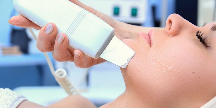 Masáž tváre, čistenie ultrazvukom a rádiofrekvencia