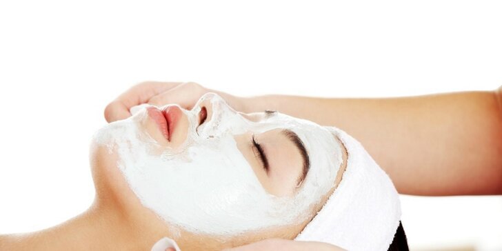 Kozmetické ošetrenie s BIO produktmi a masážou tváre a krku
