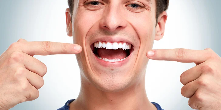 Dentálna hygiena pre deti aj dospelých či bielenie zubov systémom WHITE SMILE FLASH