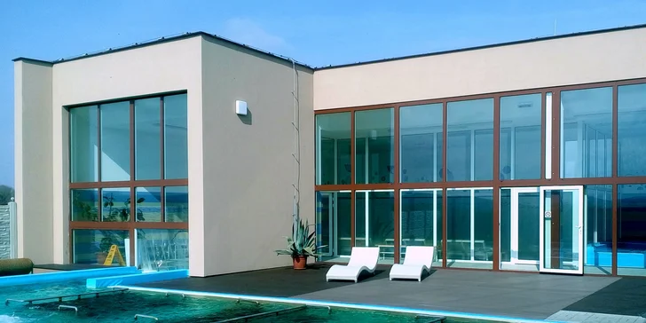 Saunový a bazénový svet vo Wellness Novolandia