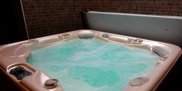Wellness pobyt až na 4 dni v centre Ostrihomu s raňajkami, deti do 4 rokov zadarmo!