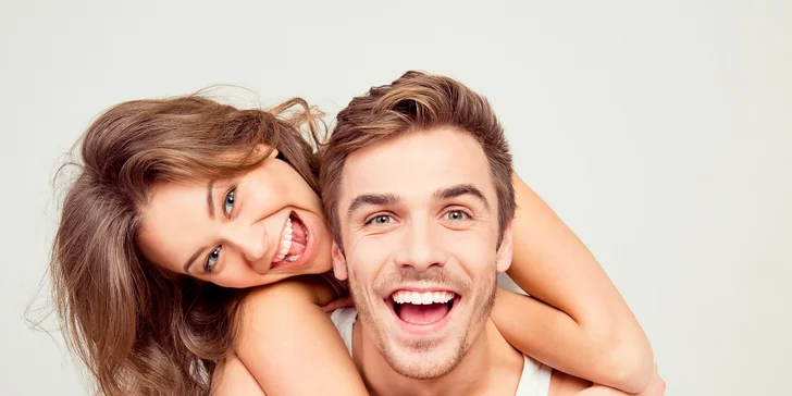 Bezperoxidové šetrné bielenie zubov systémom Smile Point
