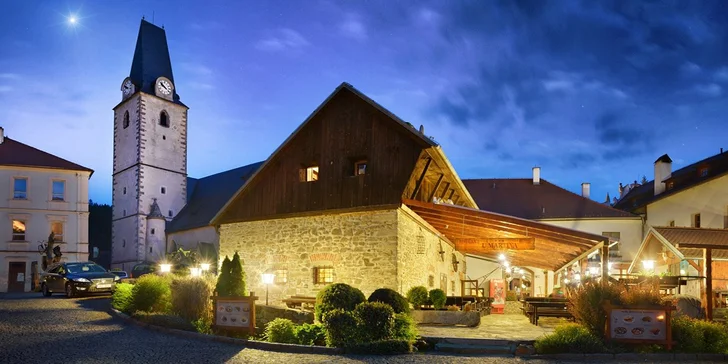 Romantika v južných Čechách so skvelým jedlom a wellness či sektom pre dvoch