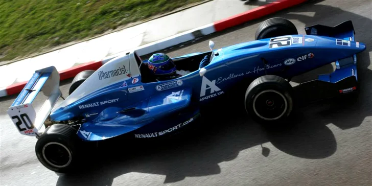Jazda na formule Renault 2.0 - až 7 kôl!