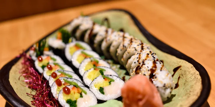 Lososové a maslovkové sushi s predjedlom a Mochi guľkami - 24 kúskov pravého Japonska!