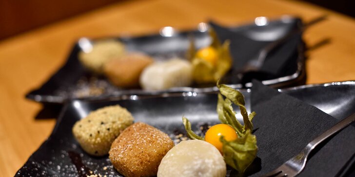 Lososové a maslovkové sushi s predjedlom a Mochi guľkami - 24 kúskov pravého Japonska!