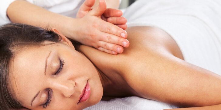 Masáž chrbta a šije alebo celotelová masáž od kvalifikovanej fyzioterapeutky