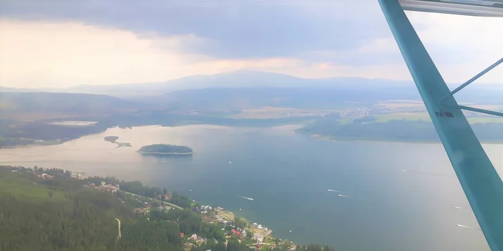 Let lietadlom Zenair STOL CH701 s možnosťou pilotovania ponad Oravskú priehradu, Oravský hrad a Roháče