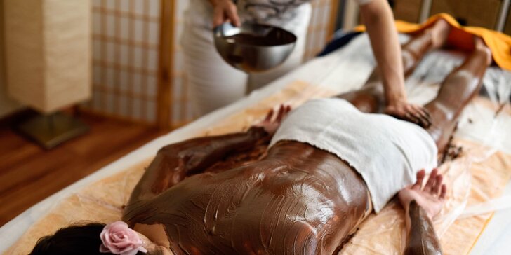 Špeciálny komplexný balíček pre terapiu tela a duše alebo masáž lávovými kameňmi či čokoládový celotelový zábal