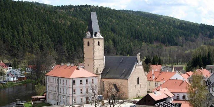 Romantika v južných Čechách so skvelým jedlom a wellness či sektom pre dvoch