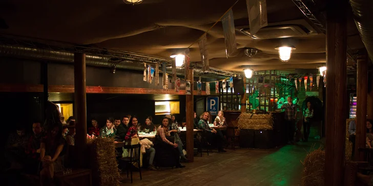 Silvestrovská party na na lodi! Žúr na Dunaji aj s DJom, barom a občerstvením!